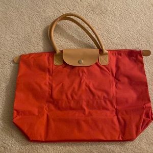Large tote bag in orange